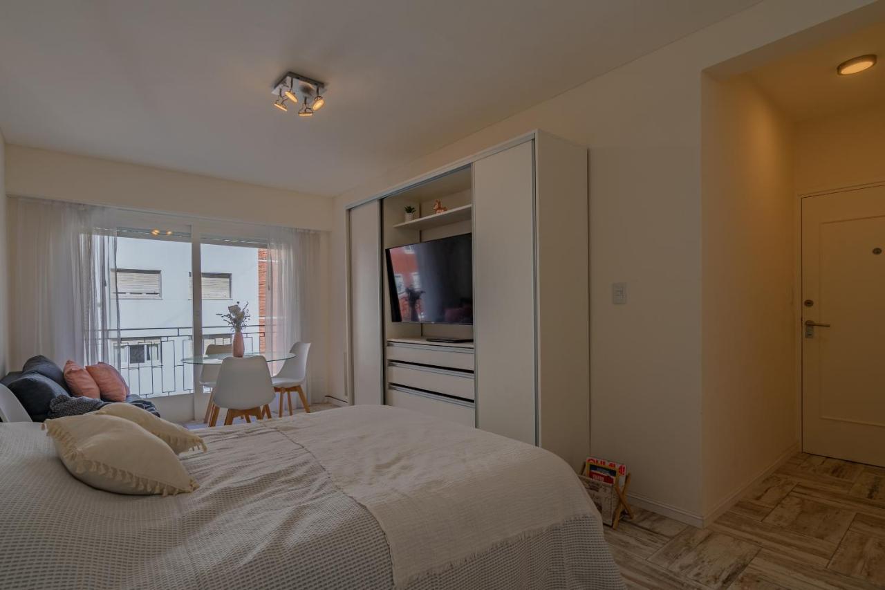 Apartment Berlina Hermoso Ambiente C/balcon A La Calle *